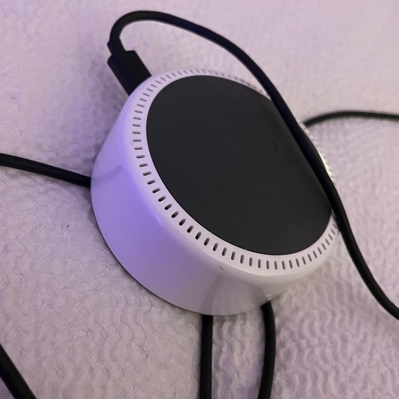 Amazon Alexa - Picture 3 of 3